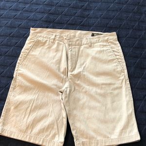 Vercho | Khaki Rip-Stop Shorts | Size: 36